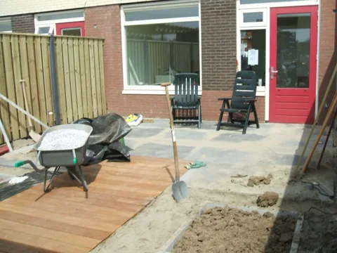 Tuinproject van Hovenier Klavertje 4: aanleg en bestrating