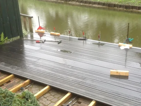 Tuinproject van Hovenier Klavertje 4: aanleg en bestrating