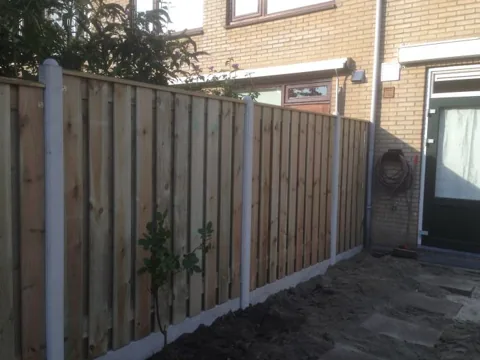 Tuinproject van Hovenier Klavertje 4: houtwerk en vlonders