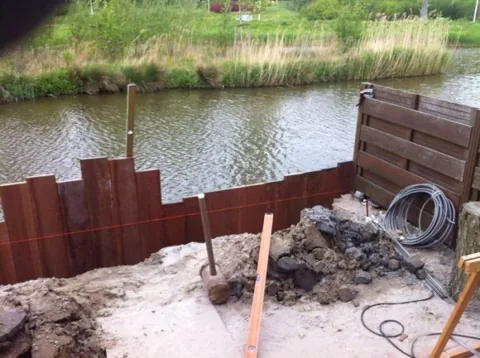 Tuinproject van Hovenier Klavertje 4: houtwerk en vlonders
